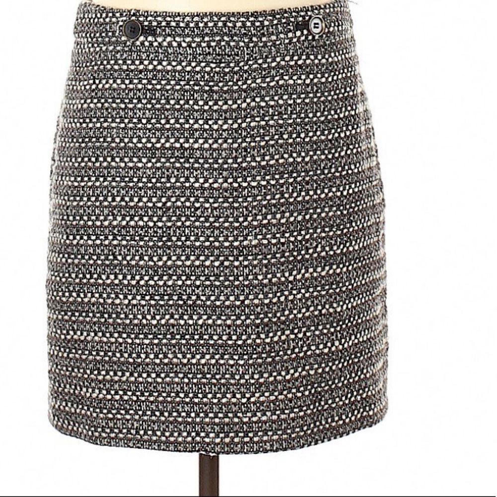 Ann Taylor Loft size 4 mini skirt